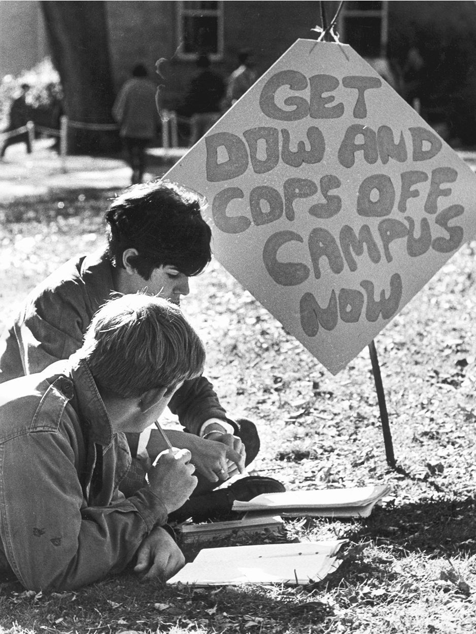 Cops sign